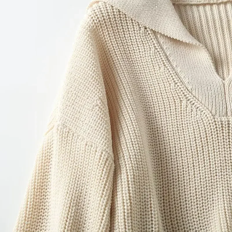 Женская мода 2023 года, новый вязаный свитер в полоску с большим отворотом, ретро-пуловер с V-образным вырезом и длинными рукавами, шикарный топ. Изображение 2