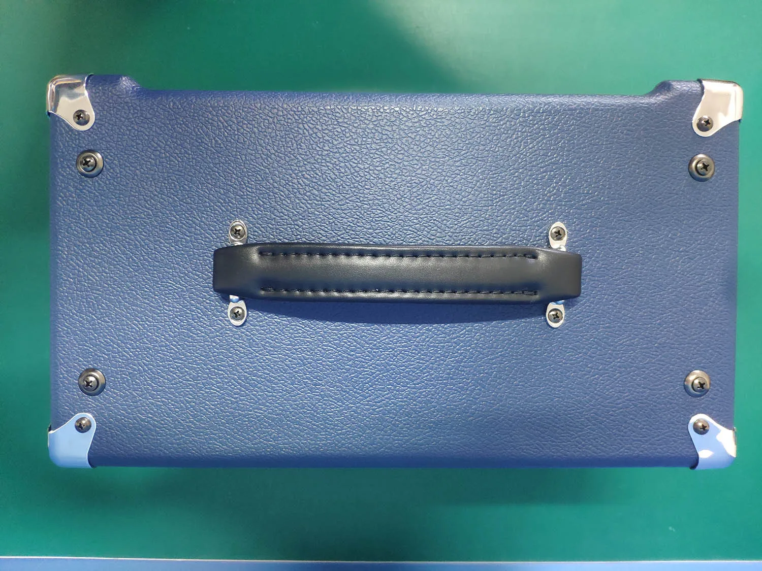 Изготовленная на заказ специальная головка усилителя Grand Amp overdrive мощностью 20 Вт синего цвета Tolex с петлевым приглушающим звуком Изображение 3