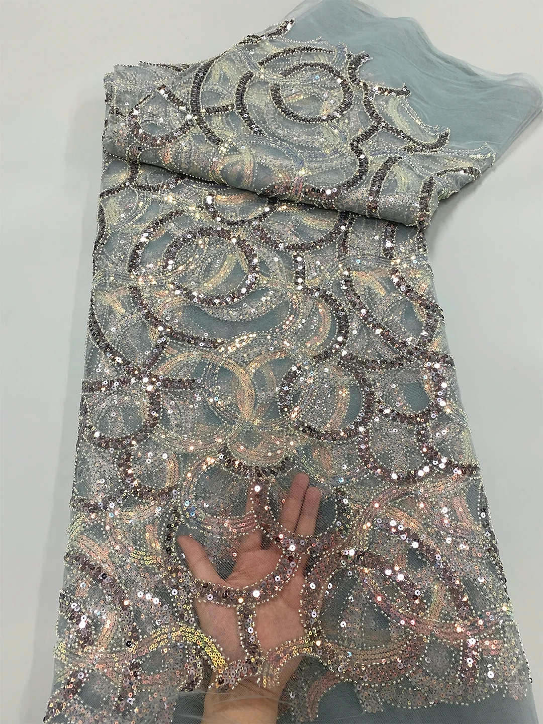 Роскошная Нигерийская тюлевая кружевная ткань ручной работы из бисера 2024 года, высококачественная кружевная ткань с вышивкой пайетками для свадебных платьев Изображение 1